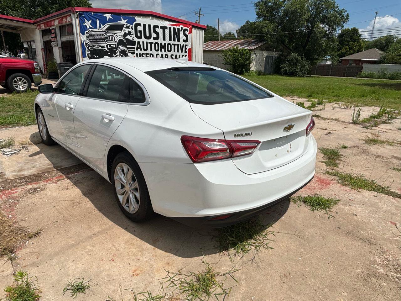 Used 2020 Chevrolet Malibu LT FWD image 3