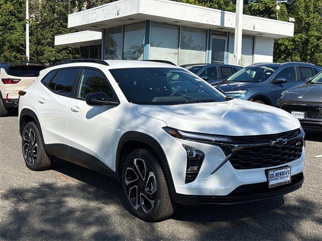 New 2025 Chevrolet Trax RS w/ Driver Confidence Package