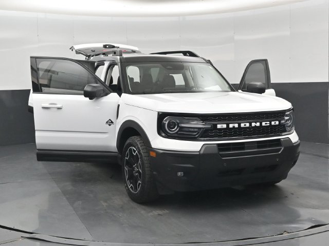 Used 2025 Ford Bronco Sport Outer Banks w/ Outer Banks Tech Package+ AWD/4WD image 59