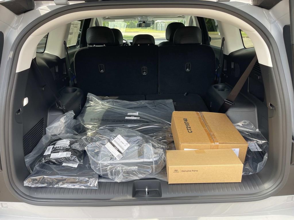 New 2026 Hyundai Ioniq 9 SEL image 12