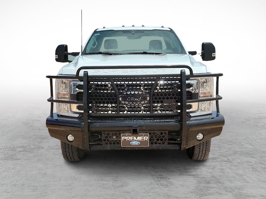 Used 2025 Ford F350 XLT AWD/4WD image 3