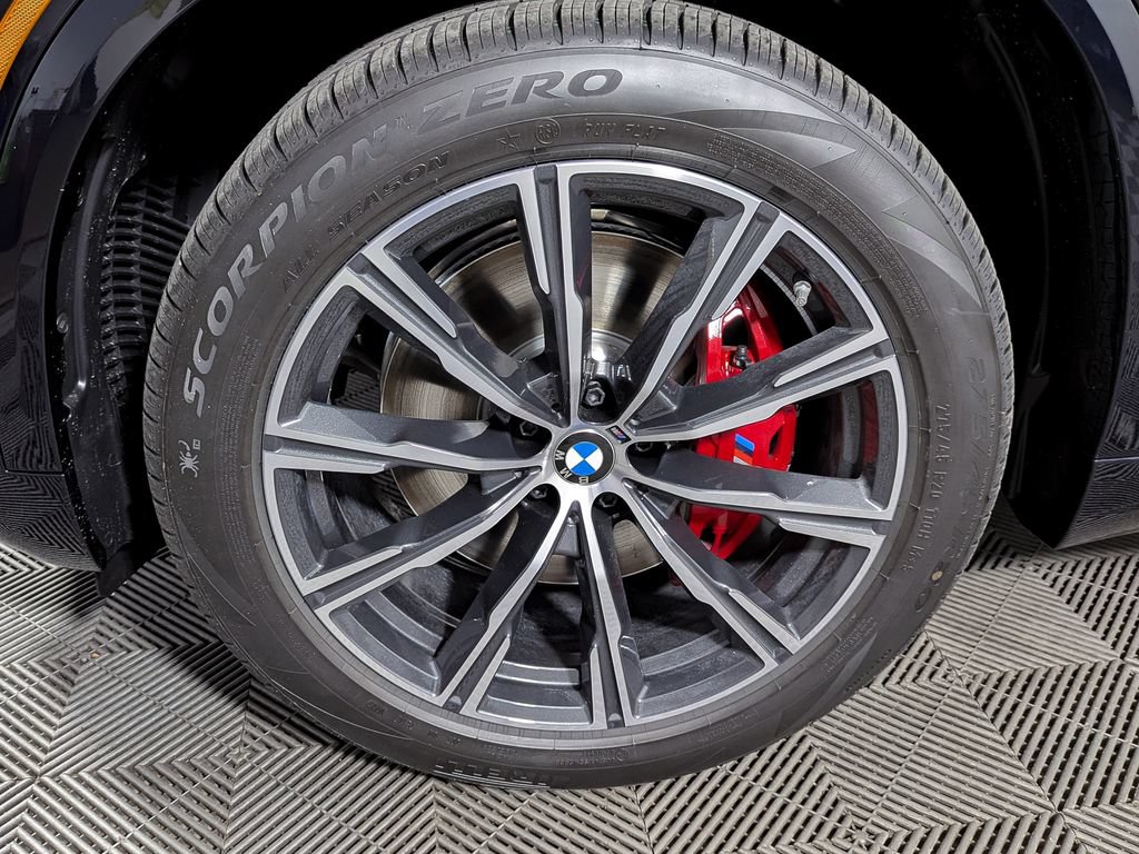 New 2026 BMW X5 xDrive40i w/ M Sport Package AWD/4WD image 9