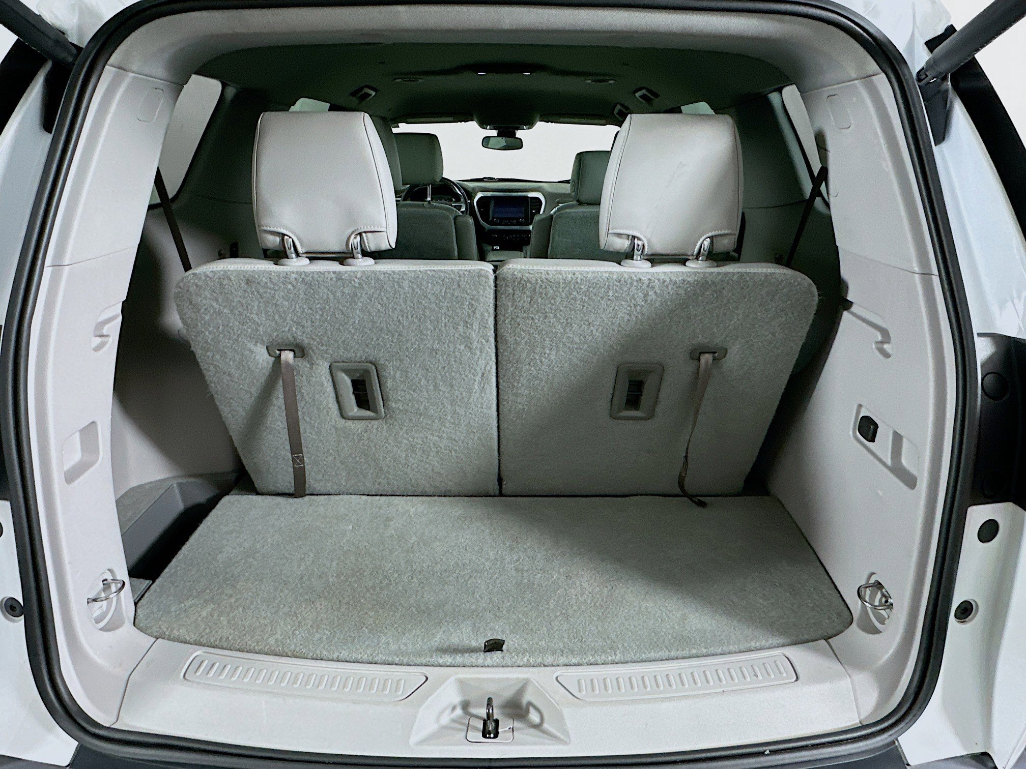 Used 2019 GMC Acadia SLT image 30