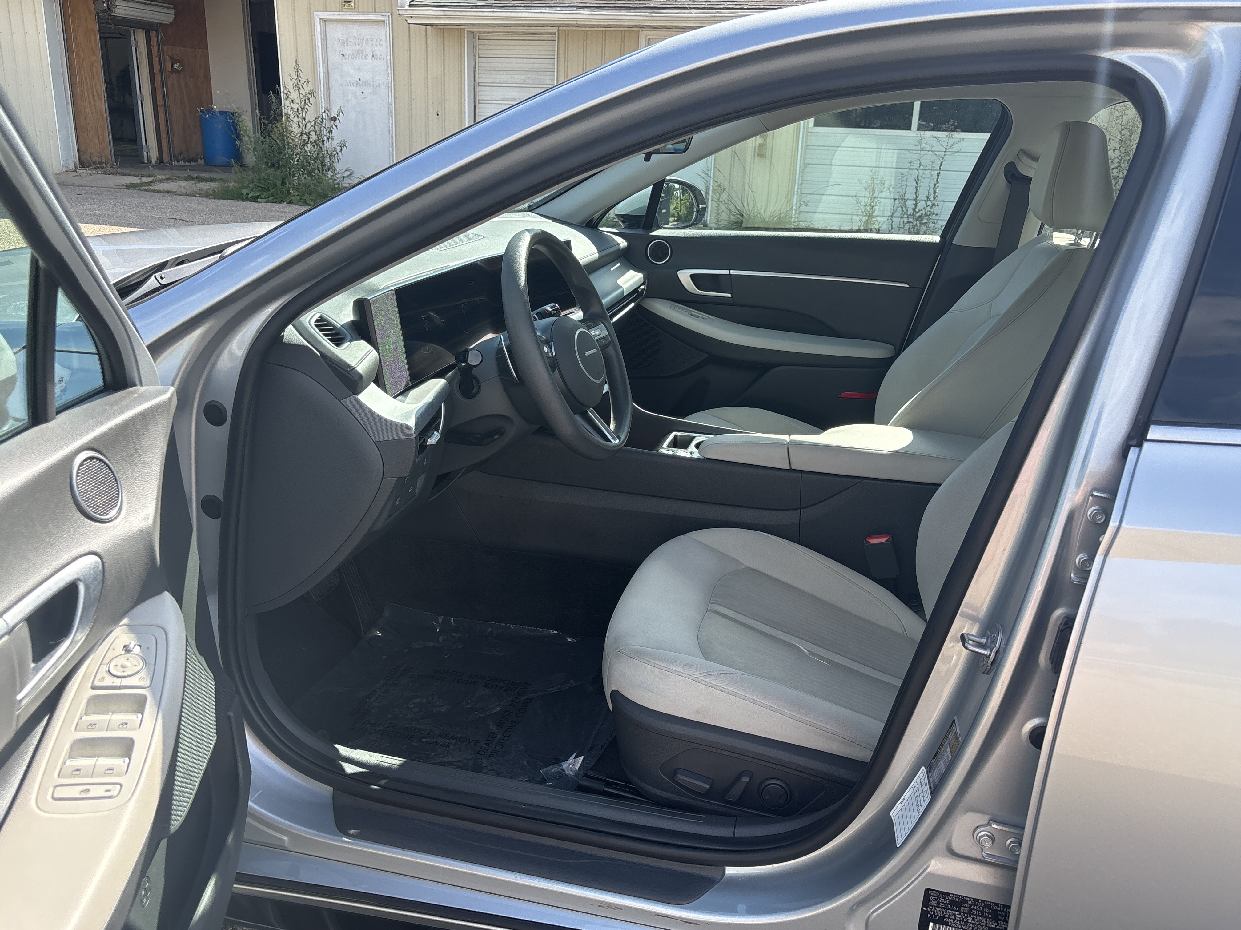 Used 2025 Hyundai Sonata SEL FWD image 14
