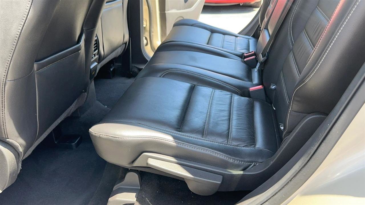Used 2017 Ford Escape Titanium w/ Equipment Group 301A FWD image 22