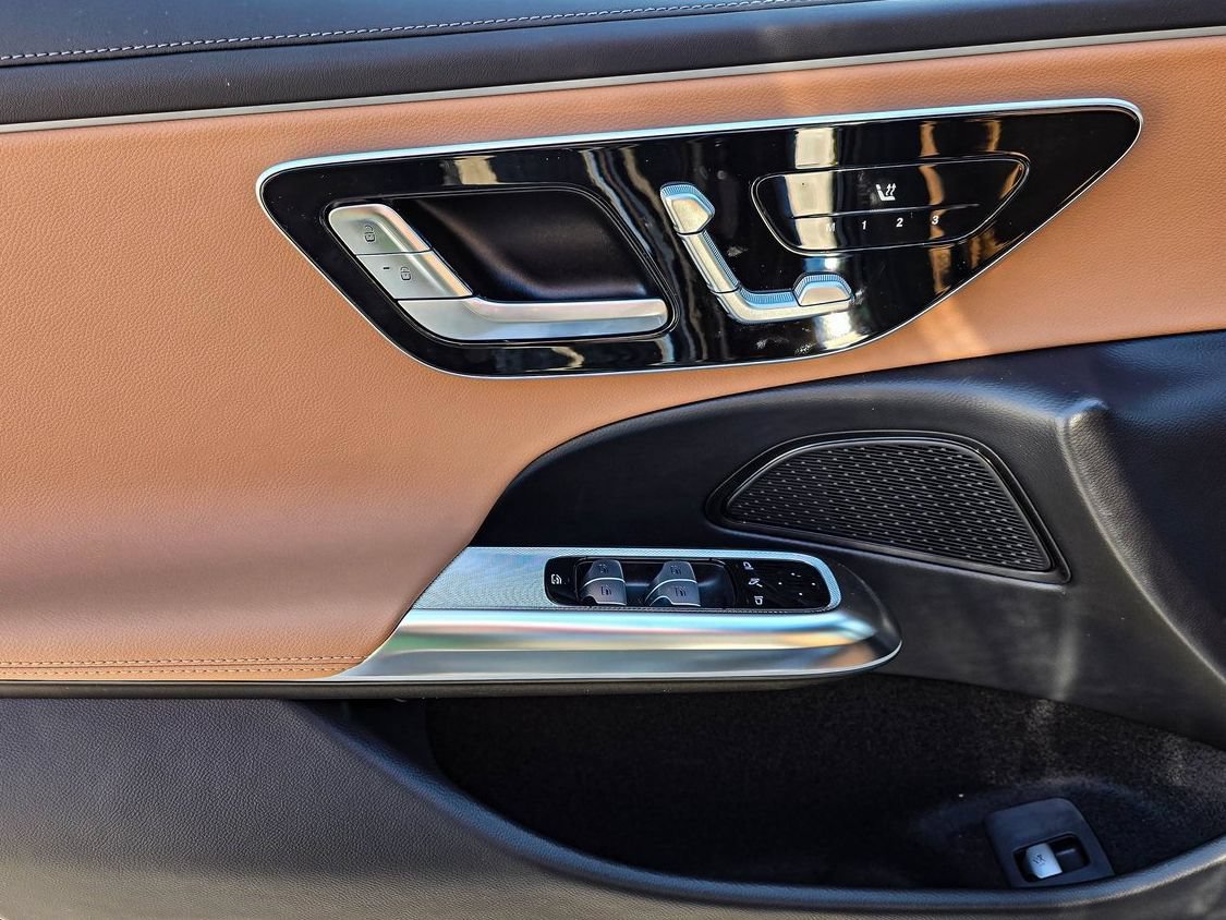 New 2026 Mercedes-Benz E 350 4MATIC Sedan image 12