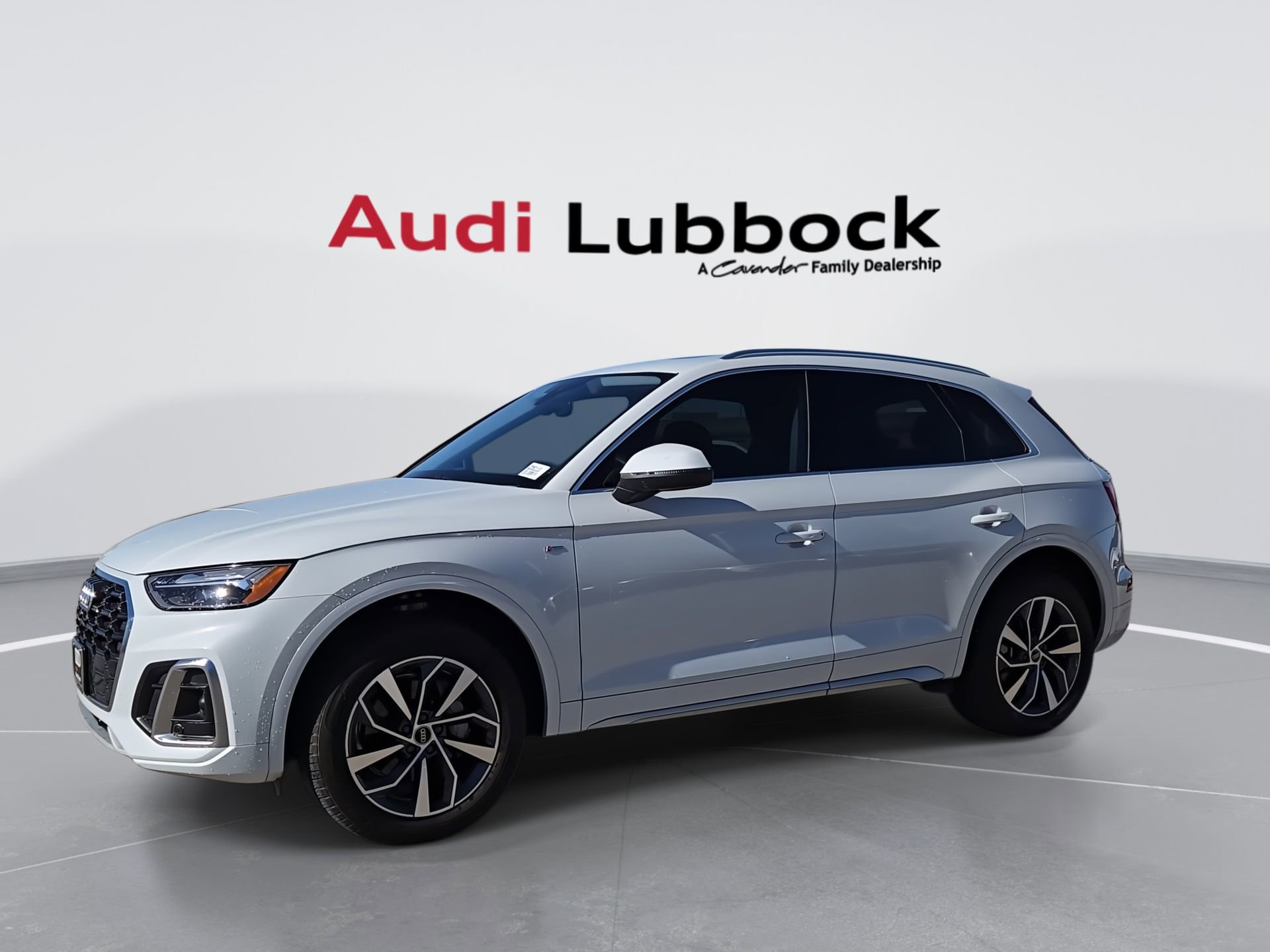 Certified 2024 Audi Q5 2.0T Premium w/ Convenience Package image 5