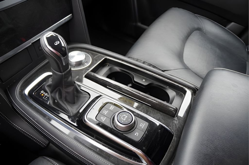 Used 2024 INFINITI QX80 Luxe image 29
