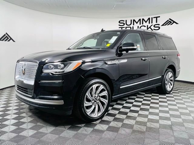 Used 2023 Lincoln Navigator Reserve w/ Equipment Group 201A AWD/4WD image 3