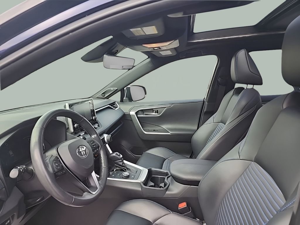 Used 2020 Toyota RAV4 XSE image 22