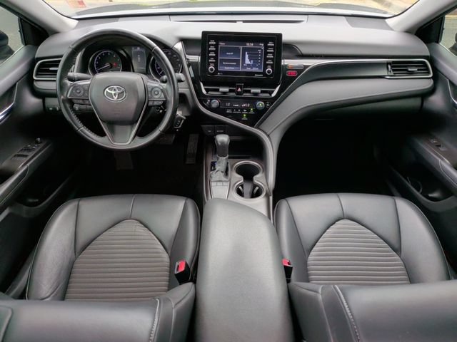 Used 2022 Toyota Camry SE FWD image 29