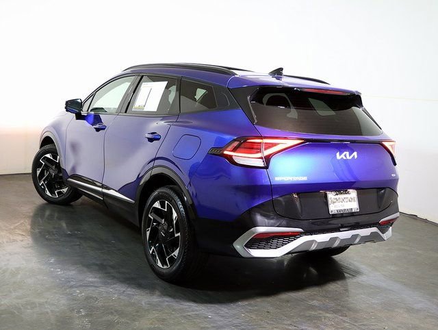 Used 2023 Kia Sportage SX image 2