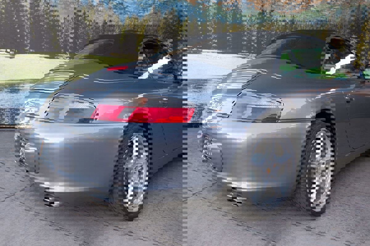 Used 2004 Porsche 911 Carrera 4 image 26