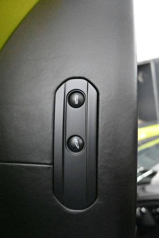 Used 2022 McLaren GT image 23