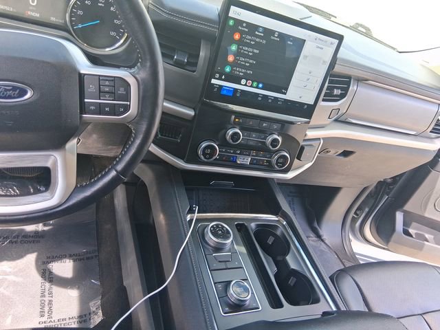 Used 2024 Ford Expedition XLT image 15