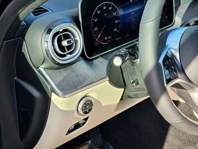 New 2026 Mercedes-Benz C 300 4MATIC Sedan image 16
