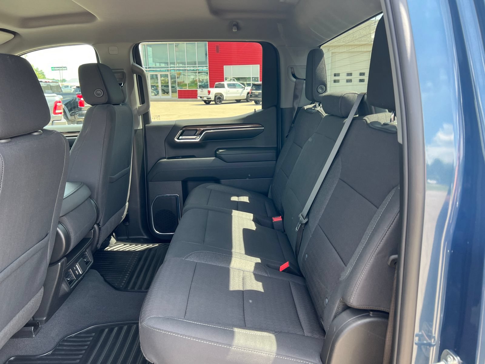 Certified 2024 Chevrolet Silverado 1500 LT AWD/4WD image 5
