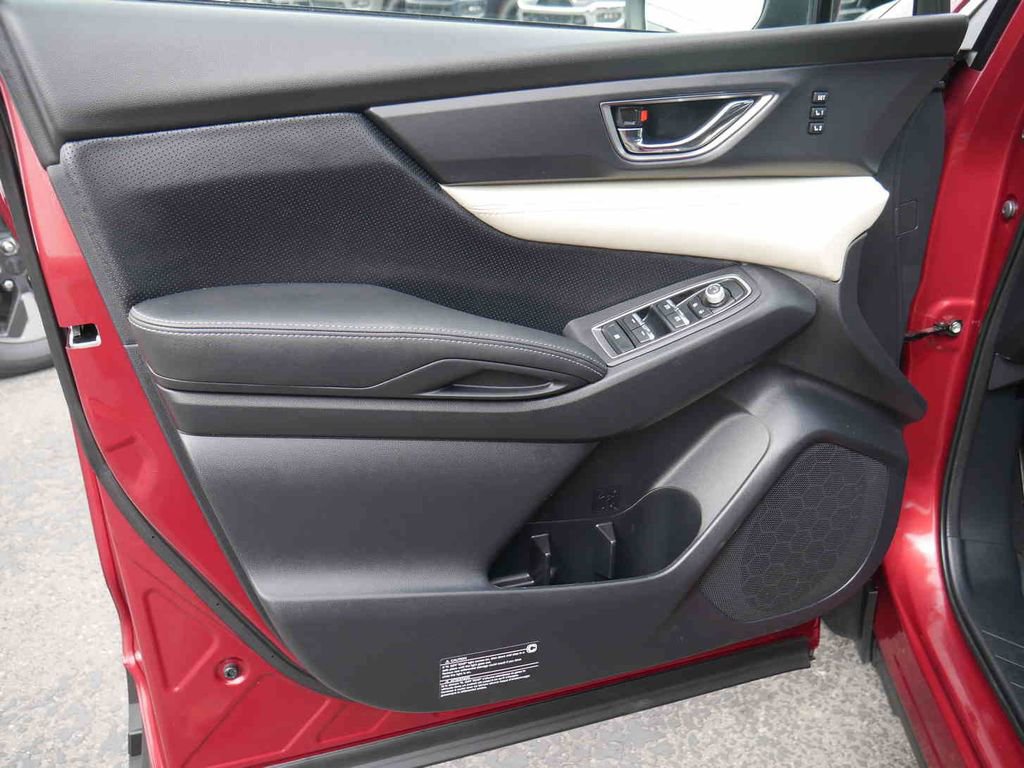 Used 2022 Subaru Ascent Limited image 24