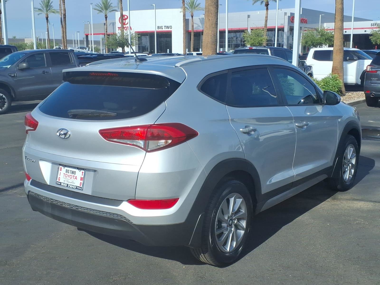 Used 2017 Hyundai Tucson SE w/ SE Popular Package 02 FWD image 4