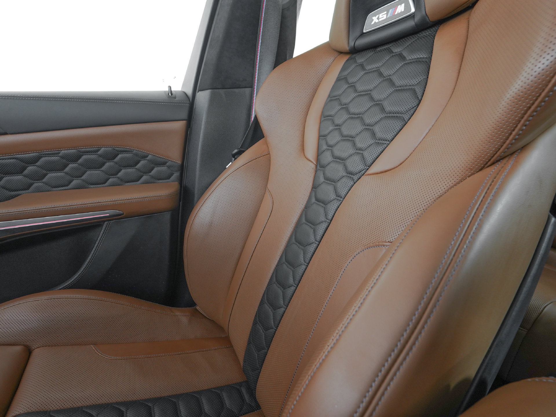 Used 2021 BMW X5 M w/ Competition Package AWD/4WD image 29
