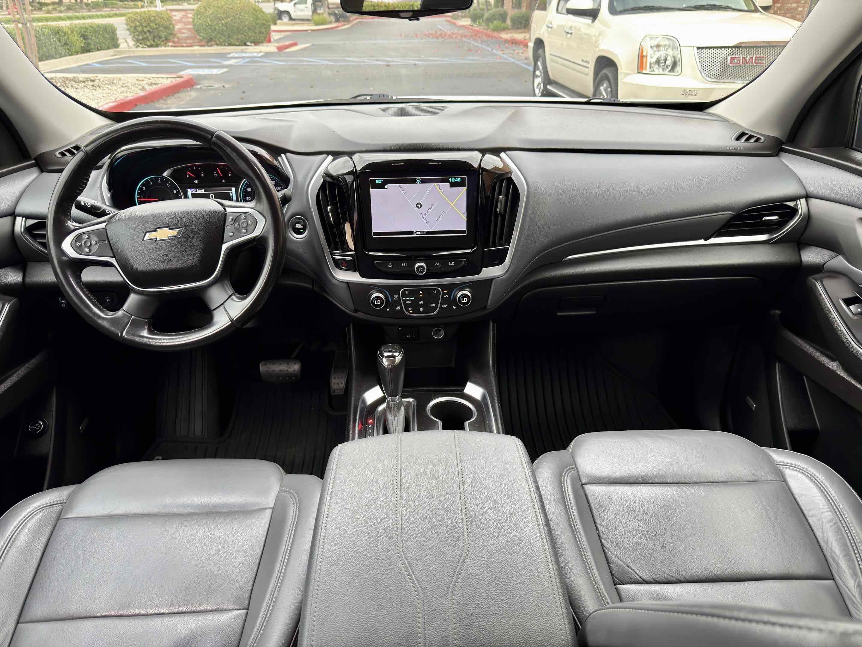 Used 2019 Chevrolet Traverse LT w/ LT Premium Package image 16