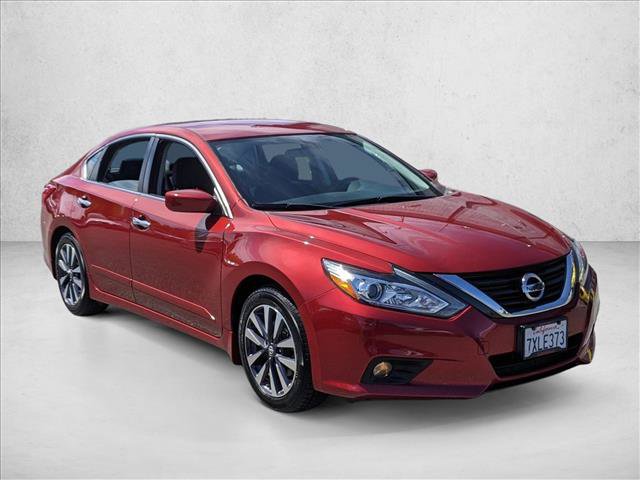 Used 2017 Nissan Altima 2.5 SV FWD image 3