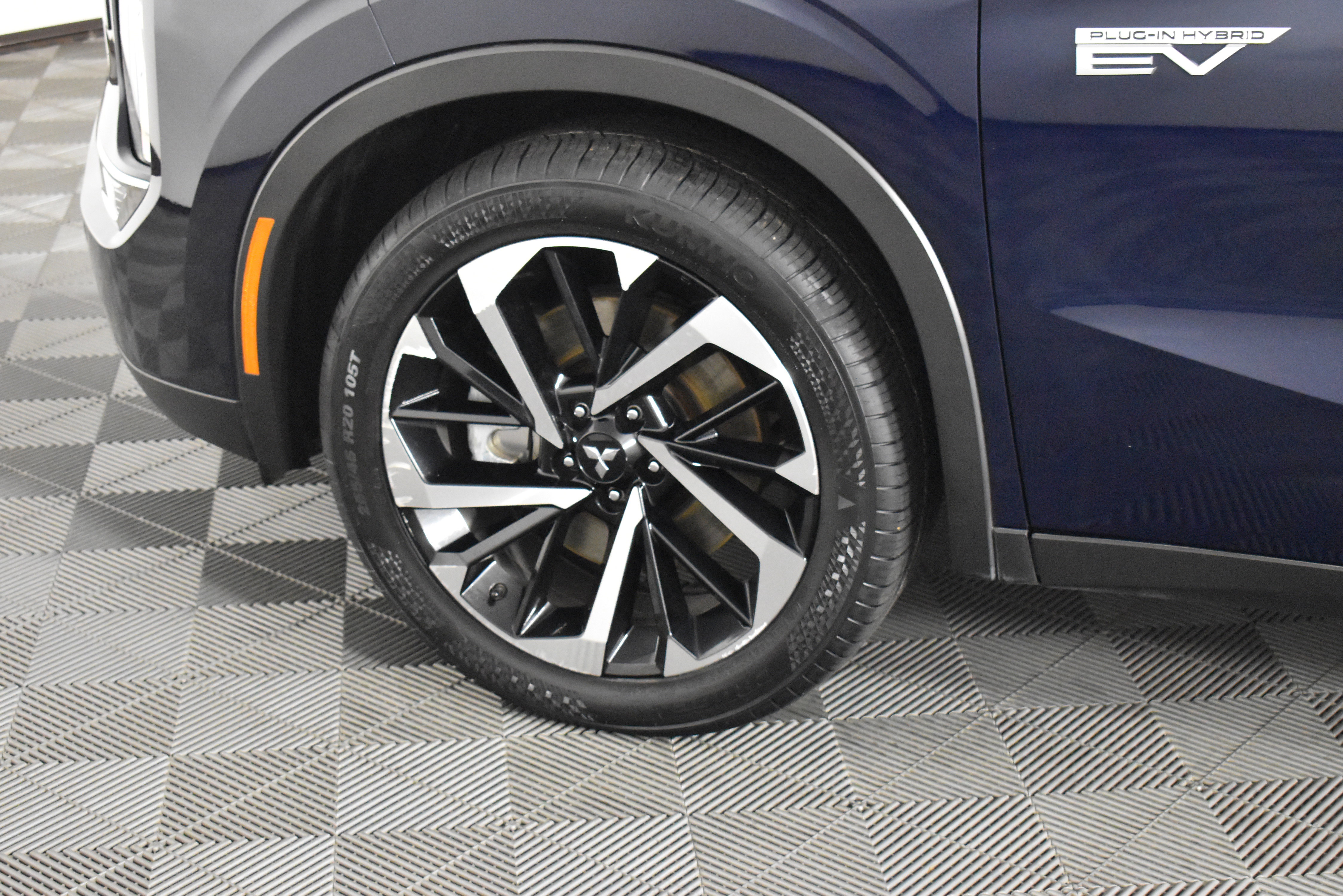 Used 2023 Mitsubishi Outlander SE image 53