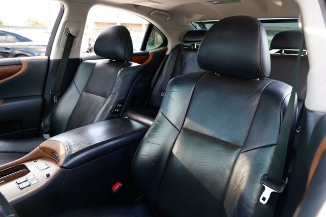 Used 2011 Lexus LS 460 w/ Sport Pkg image 9