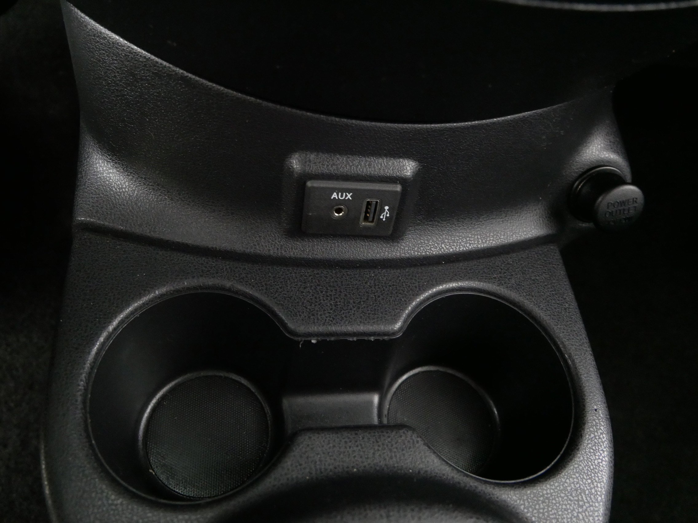 Used 2019 Nissan Versa SV image 30