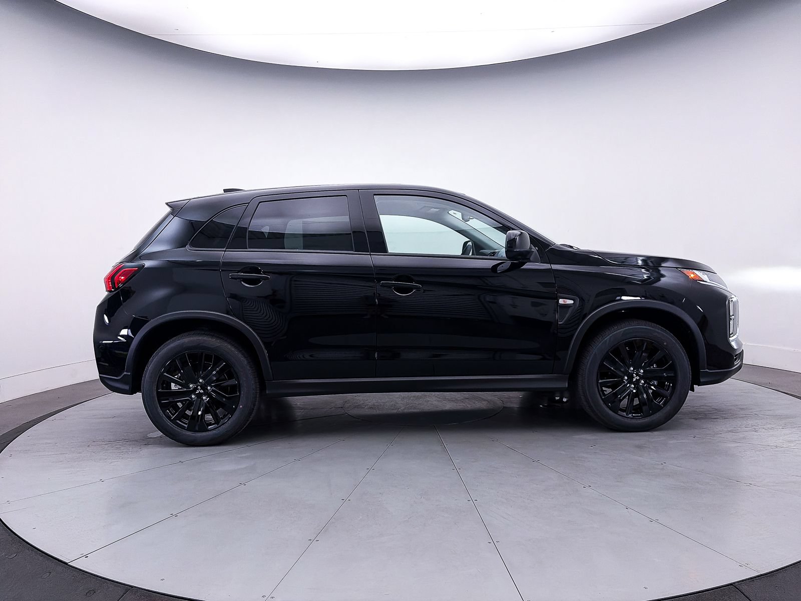 New 2026 Mitsubishi Outlander Sport LE AWD/4WD image 8