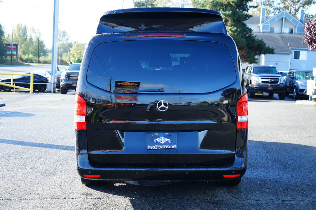 Used 2016 Mercedes-Benz Metris Passenger image 4