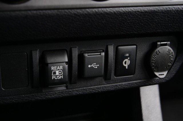 Used 2020 Toyota Tacoma TRD Sport image 17