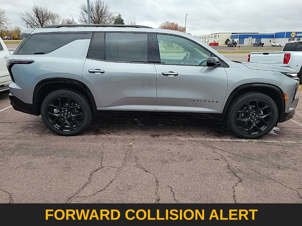 Used 2024 Chevrolet Traverse RS w/ LPO, Floor Liner Package image 7