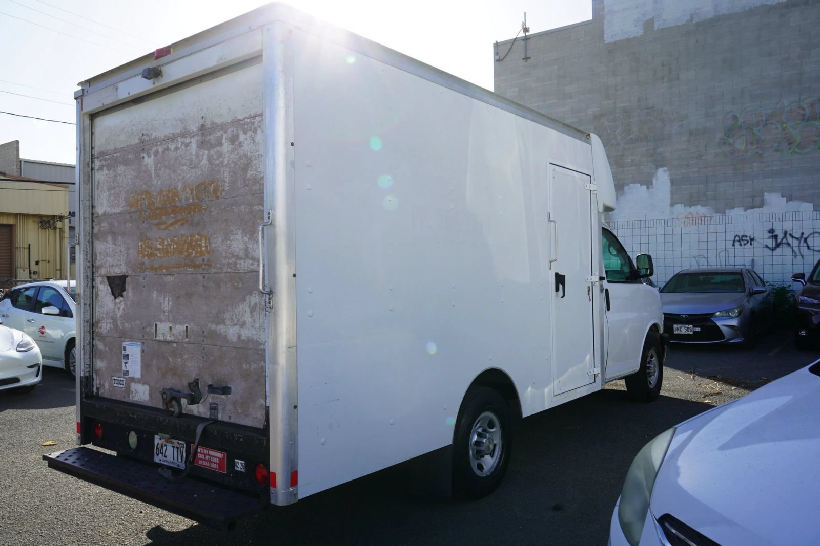 Used 2012 Chevrolet Express 3500 w/ Chrome Appearance Package RWD image 20