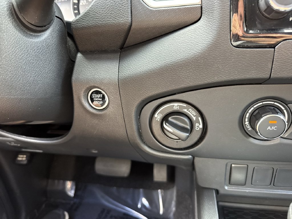 Used 2022 Nissan Frontier SV AWD/4WD image 52