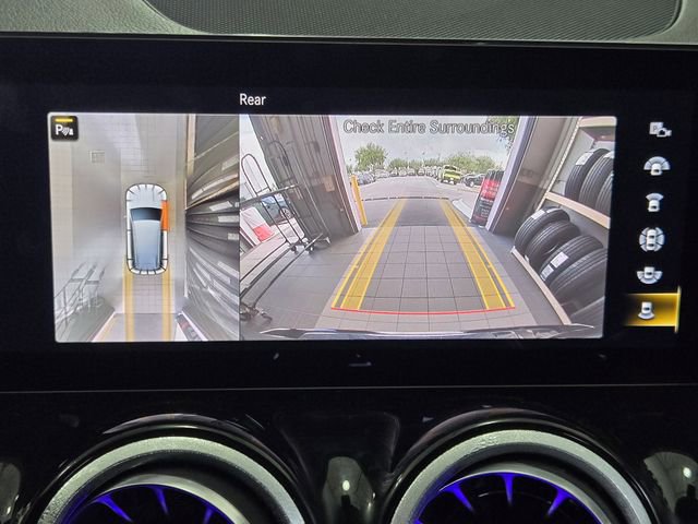 Used 2022 Mercedes-Benz GLB 250 image 17