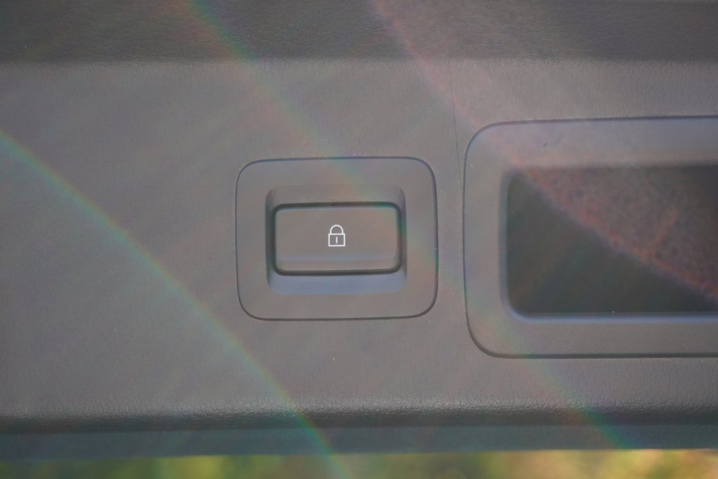 Used 2023 MAZDA CX-30 AWD 2.5 S w/ Select Package image 8