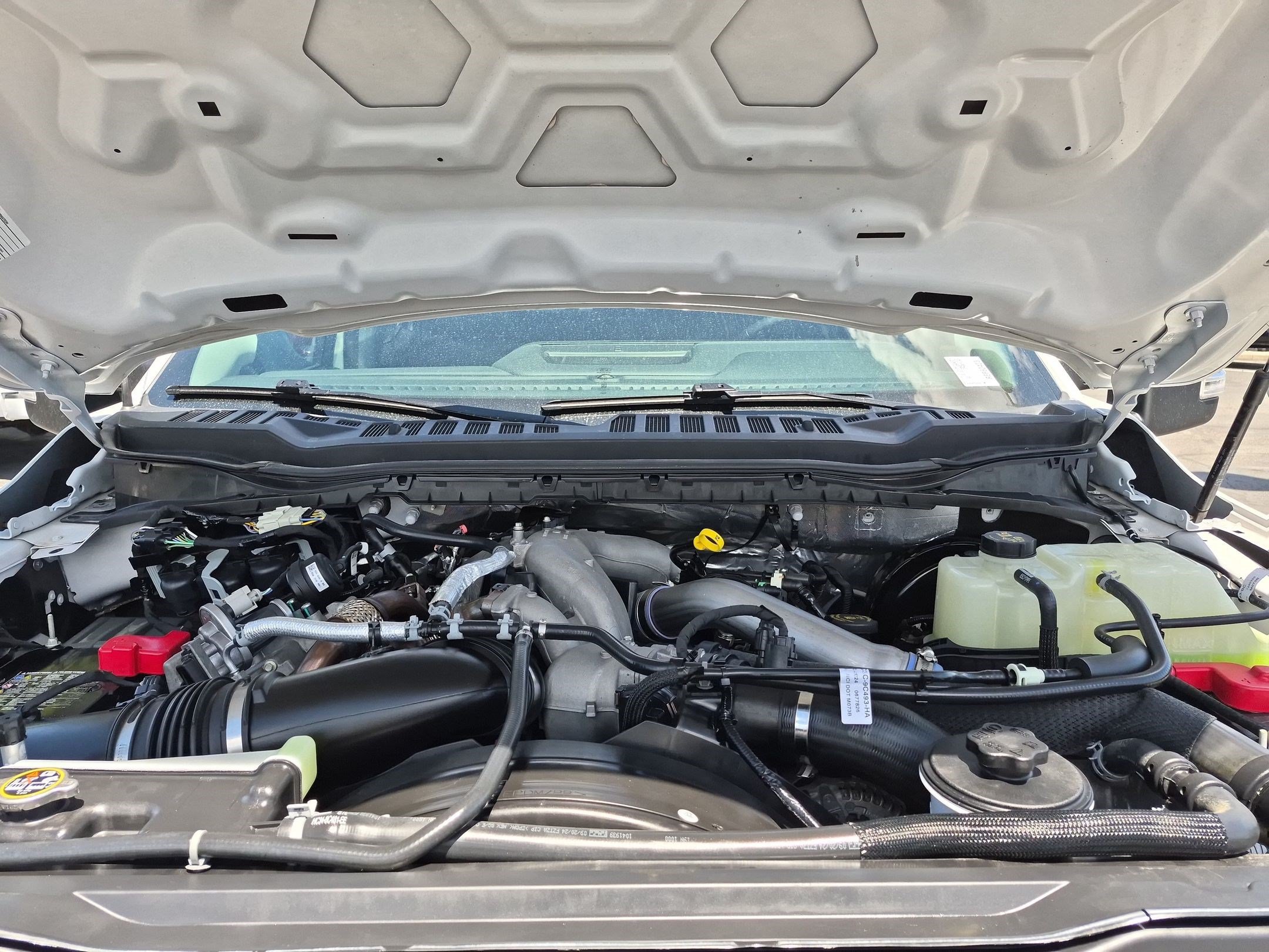 Used 2024 Ford F350 Lariat AWD/4WD image 36