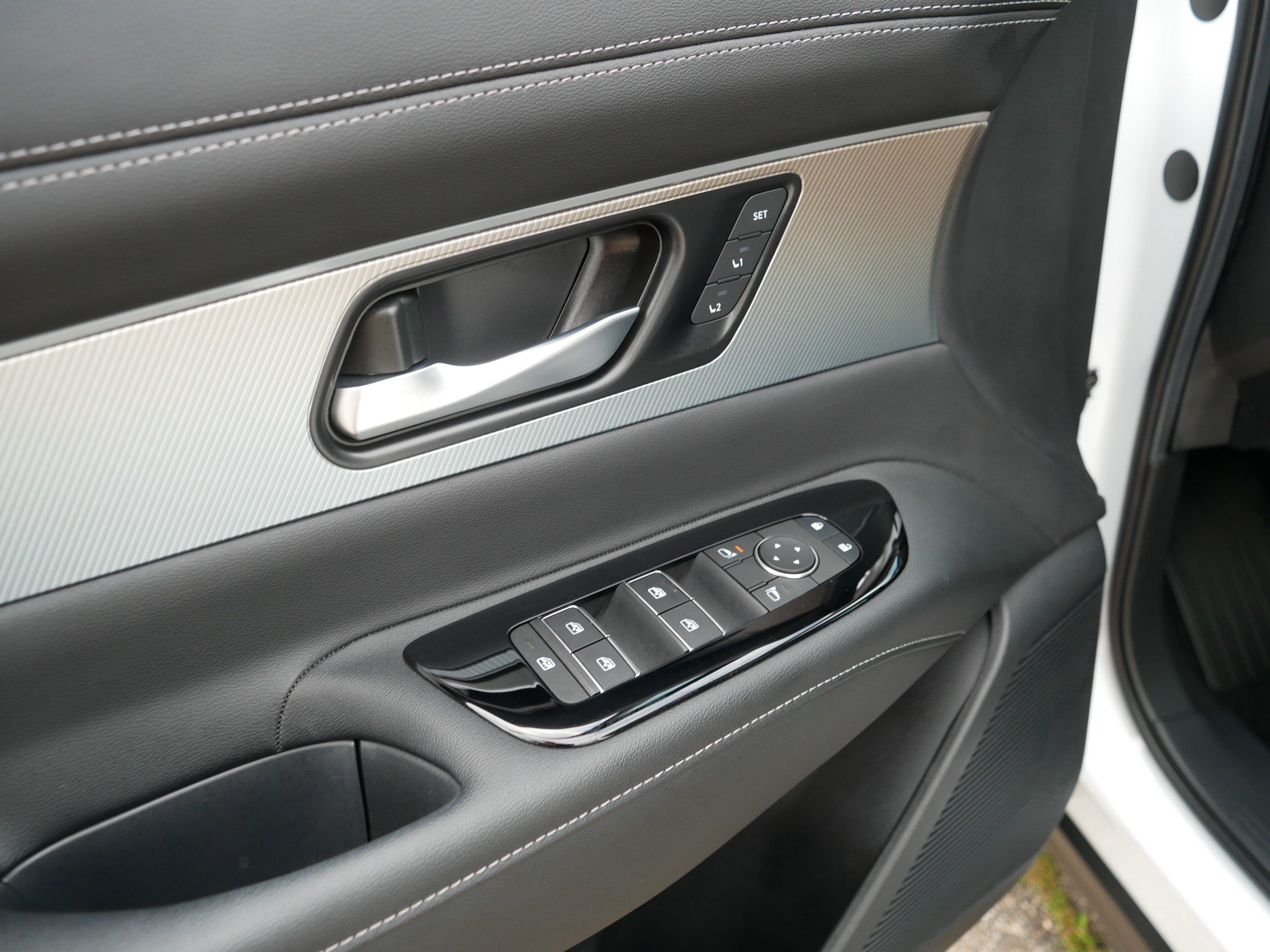 Certified 2025 Nissan Murano SL AWD/4WD image 19