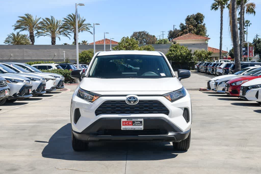Used 2022 Toyota RAV4 LE FWD video 2