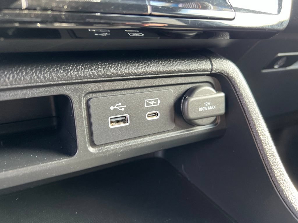 Used 2024 Honda Pilot Sport image 32
