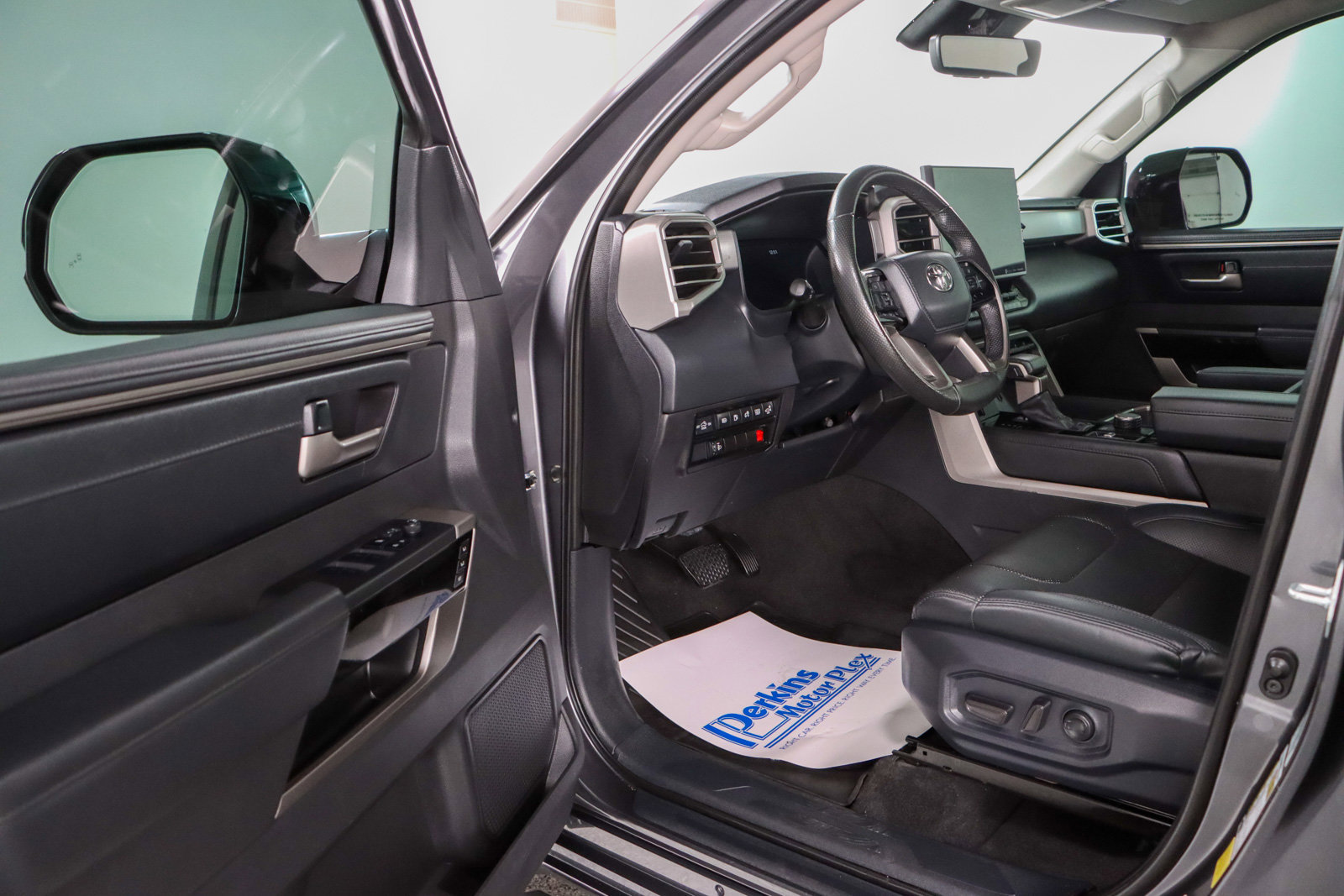 Used 2024 Toyota Tundra Limited w/ Nightshade Package AWD/4WD image 4