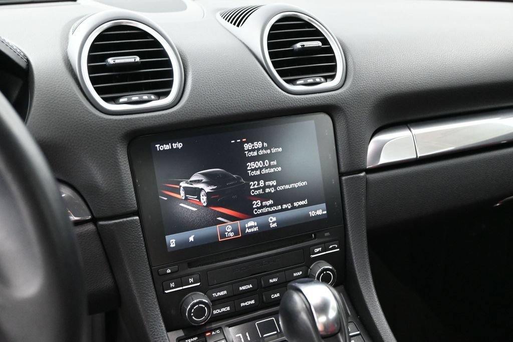 Used 2022 Porsche 718 Cayman w/ Premium Package RWD image 16