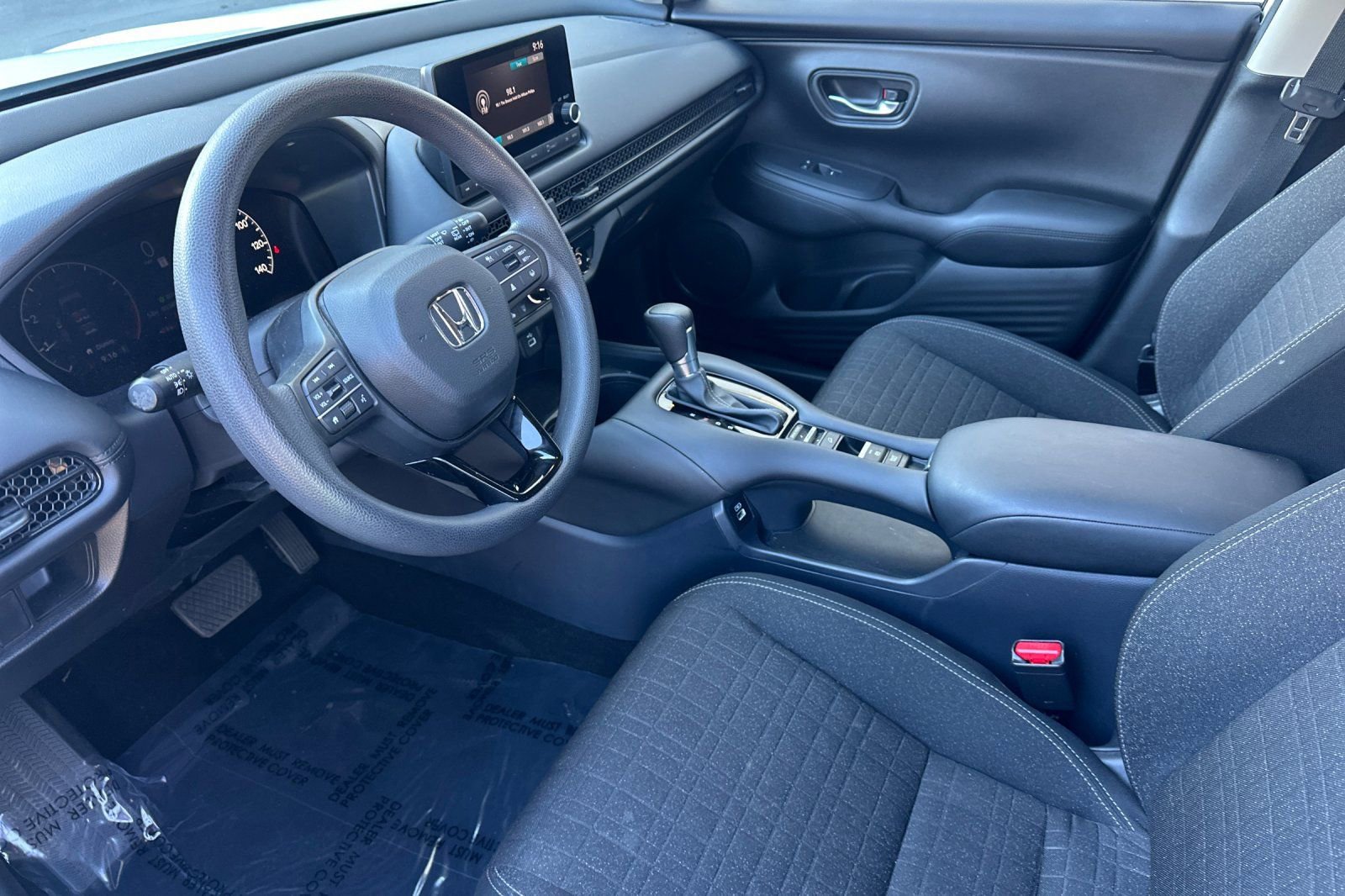 Used 2023 Honda HR-V LX image 11