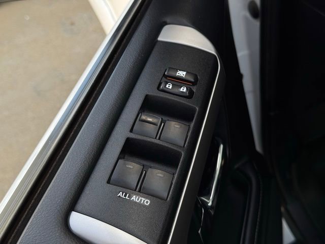 Used 2020 Toyota 4Runner SR5 image 30