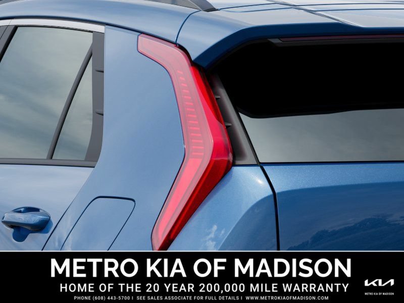 New 2026 Kia Niro EX FWD image 11