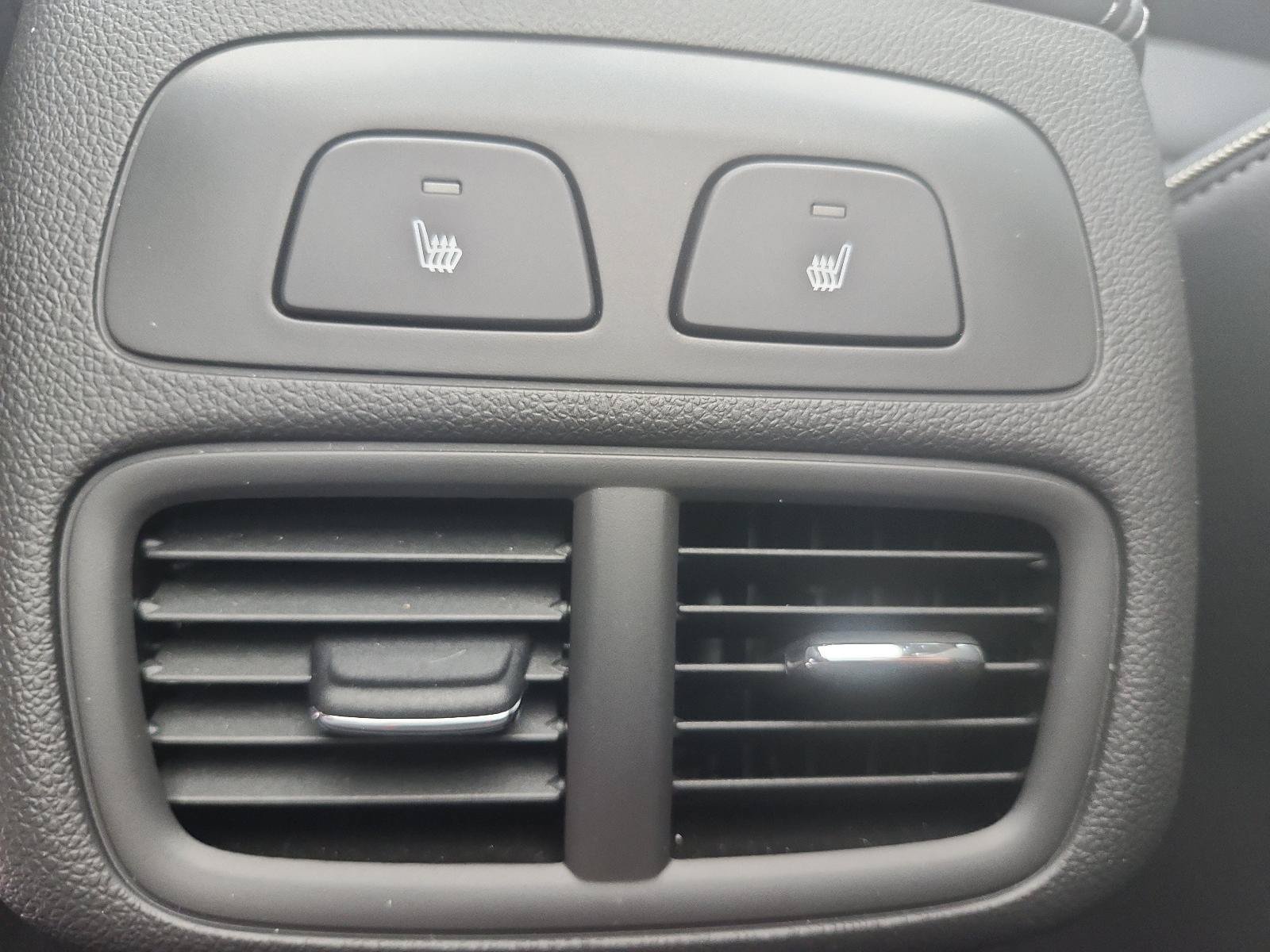 Certified 2025 Buick Envision Avenir AWD/4WD image 13
