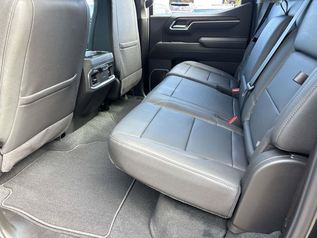 New 2026 GMC Sierra 1500 SLT w/ SLT Premium Plus Package AWD/4WD image 6