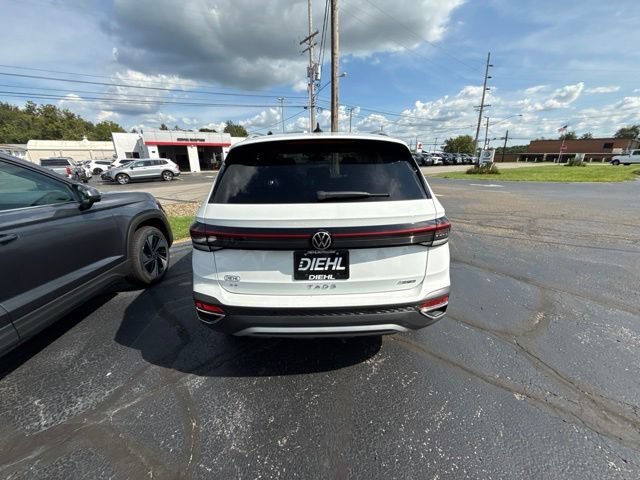 New 2026 Volkswagen Taos SE AWD/4WD image 8