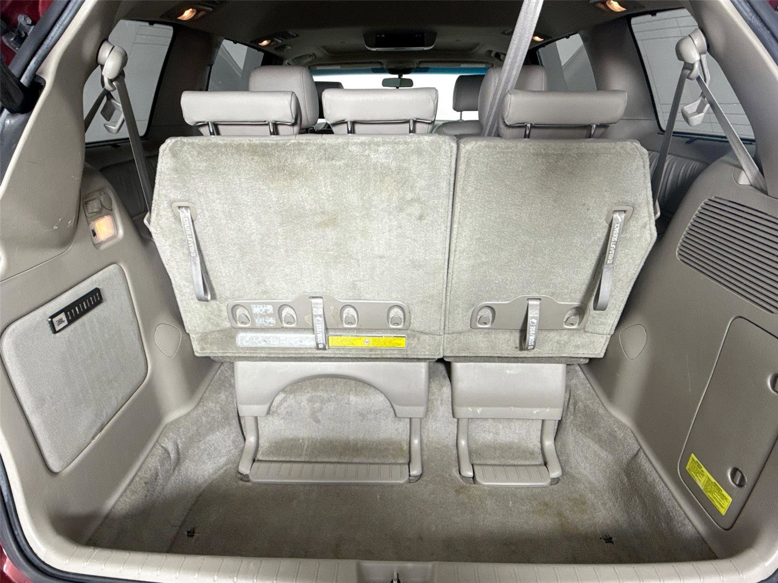 Used 2008 Toyota Sienna XLE image 36